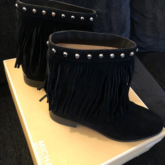 MICHAEL KORS FRINGE SUEDE BOOT
